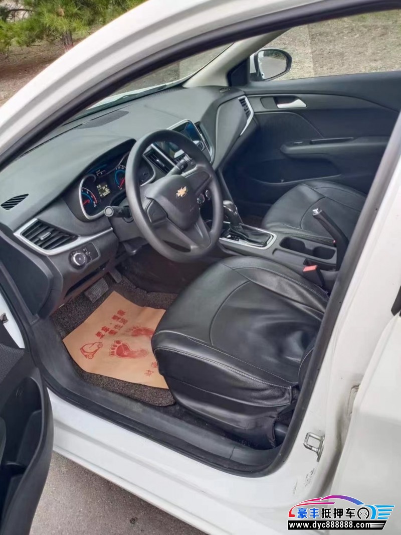 18年雪佛兰科沃兹轿车抵押车出售