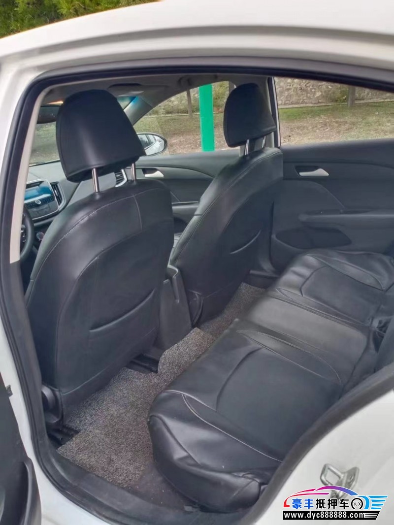 18年雪佛兰科沃兹轿车抵押车出售