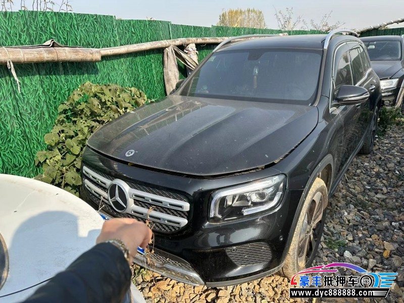 21年奔驰GLB轿车抵押车出售