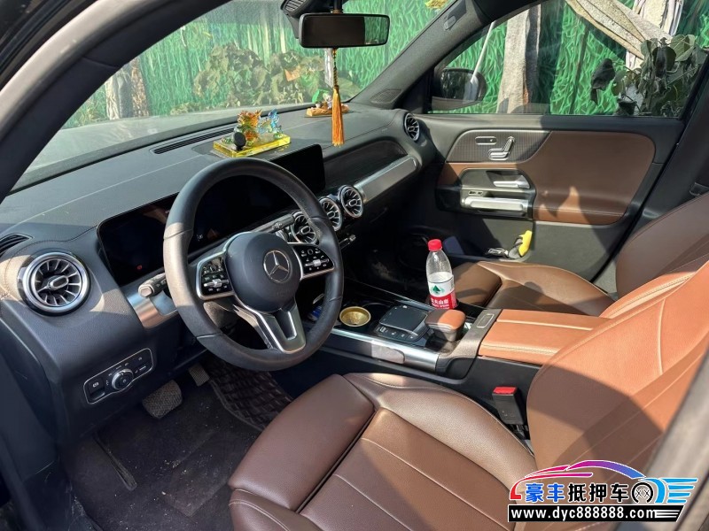 21年奔驰GLB轿车抵押车出售