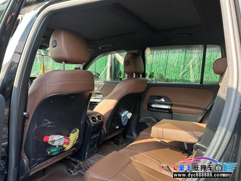 21年奔驰GLB轿车抵押车出售