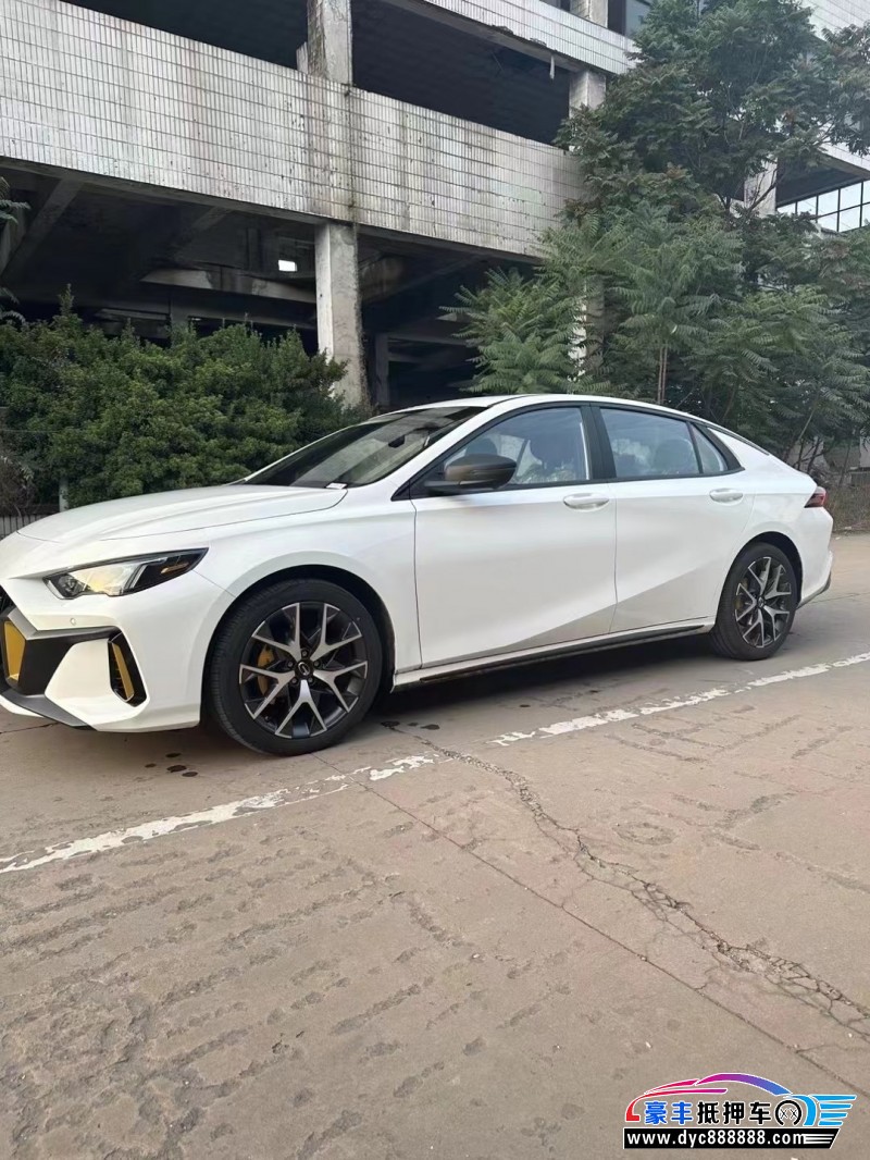 23年传祺影豹轿车抵押车出售