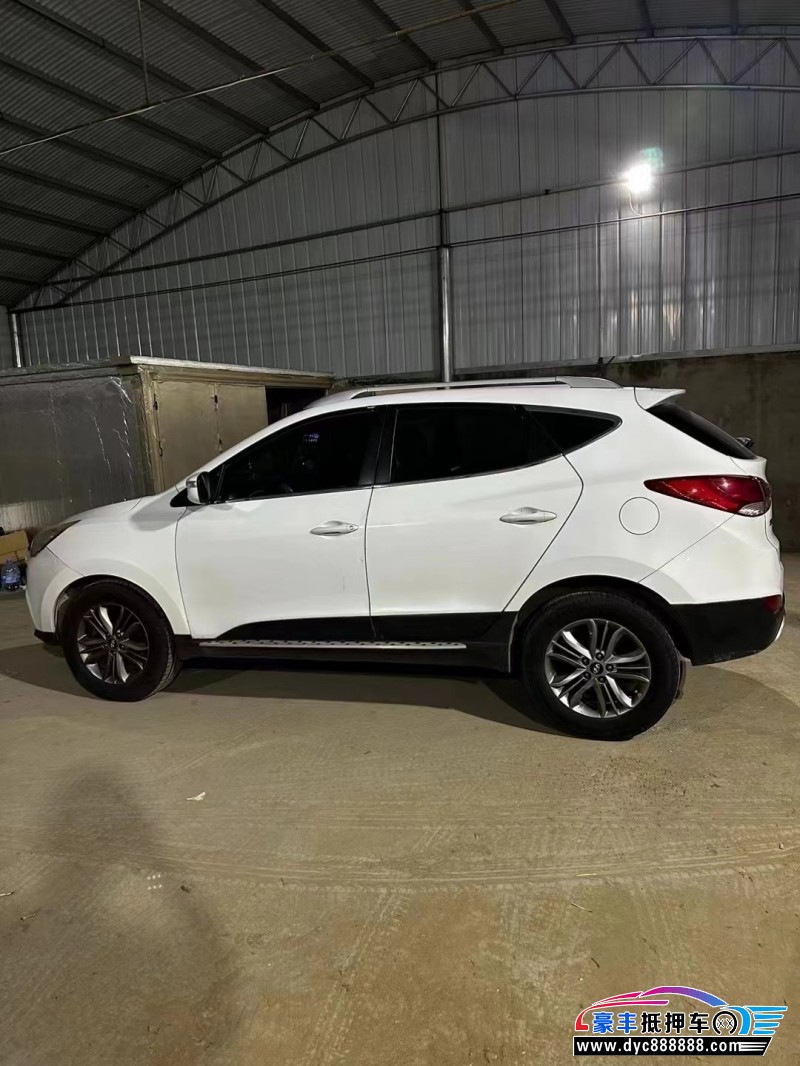 12年现代ix35SUV抵押车出售