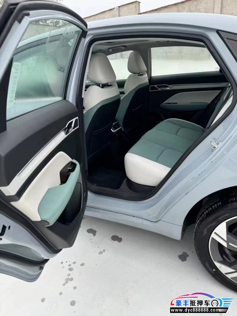 23年吉利帝豪轿车抵押车出售