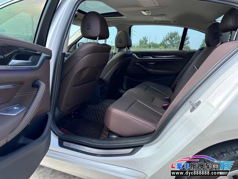 22年宝马5系轿车抵押车出售