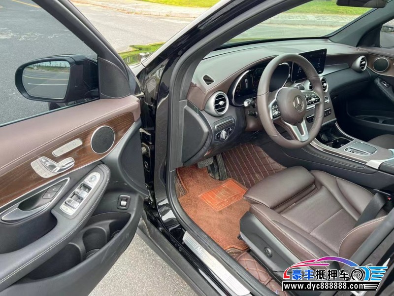 21年奔驰GLC轿车抵押车出售