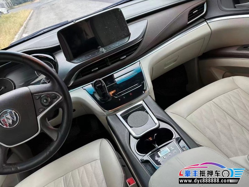 21年别克GL8轿车抵押车出售