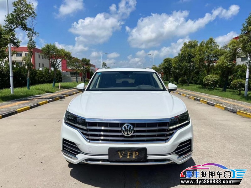 20年大众途锐轿车抵押车出售