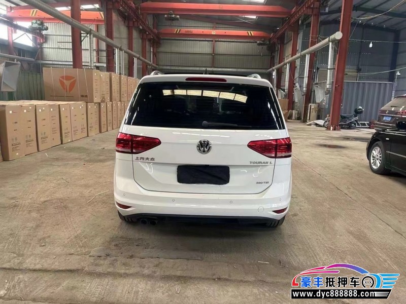 18年大众途安轿车抵押车出售