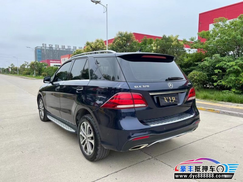 18年奔驰GLE轿车抵押车出售