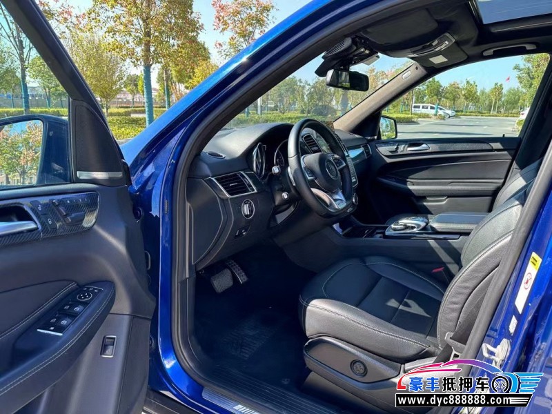 17年奔驰GLE轿车抵押车出售