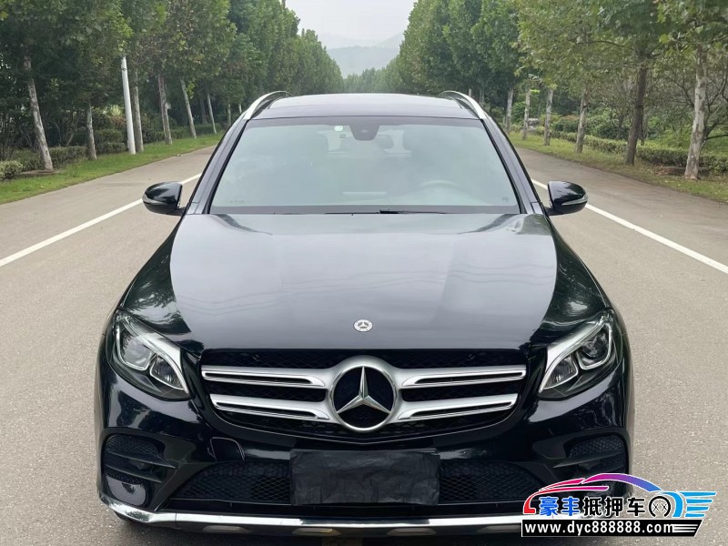 18年奔驰GLC轿车抵押车出售