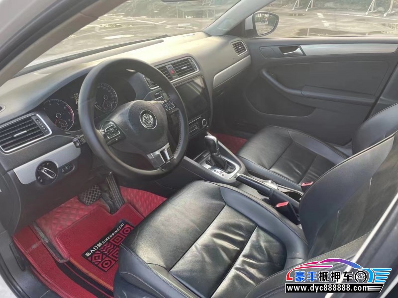 15年大众速腾轿车抵押车出售