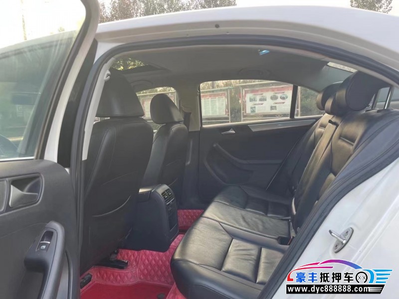 15年大众速腾轿车抵押车出售