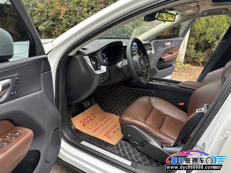 20年沃尔沃XC60轿车抵押车出售