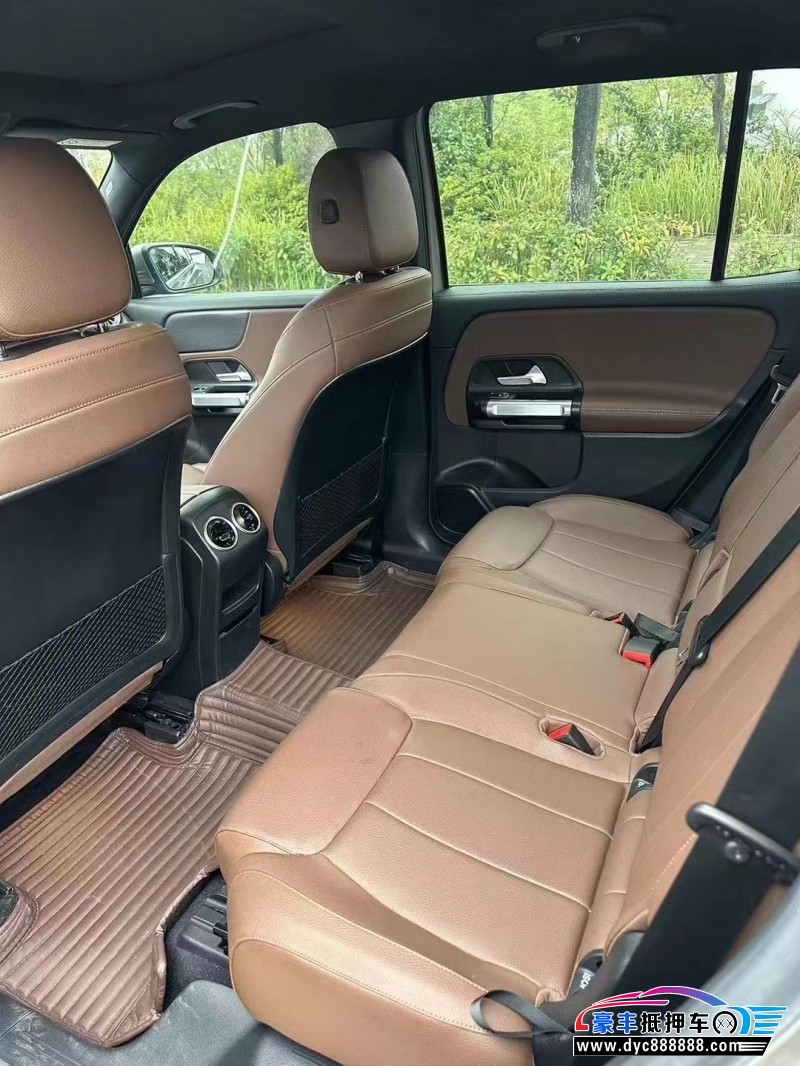 20年奔驰GLB轿车抵押车出售