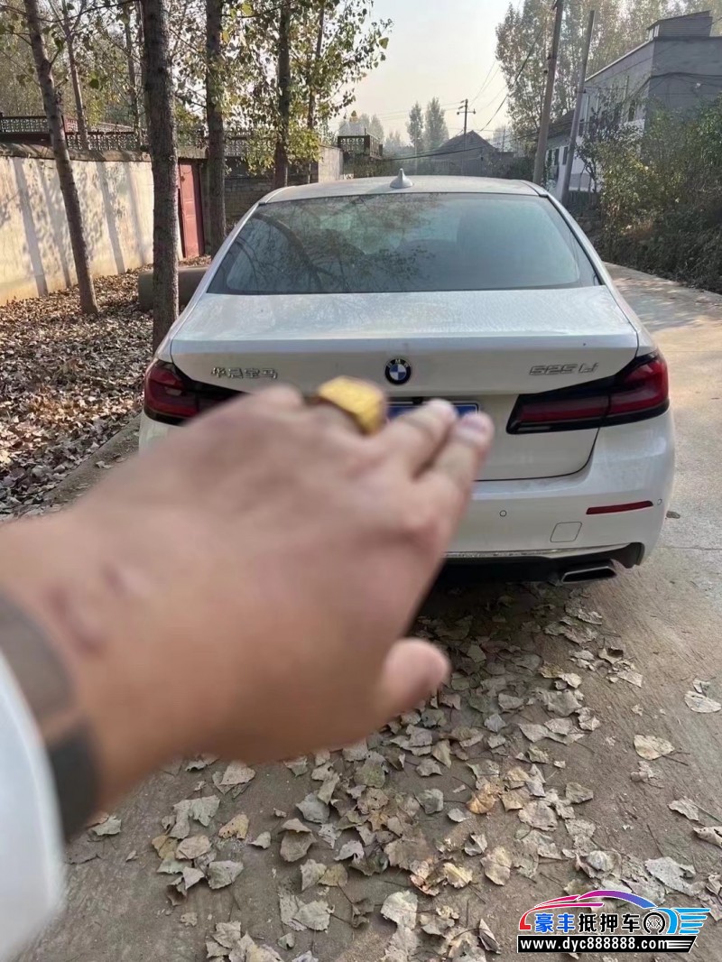 21年宝马5系轿车抵押车出售