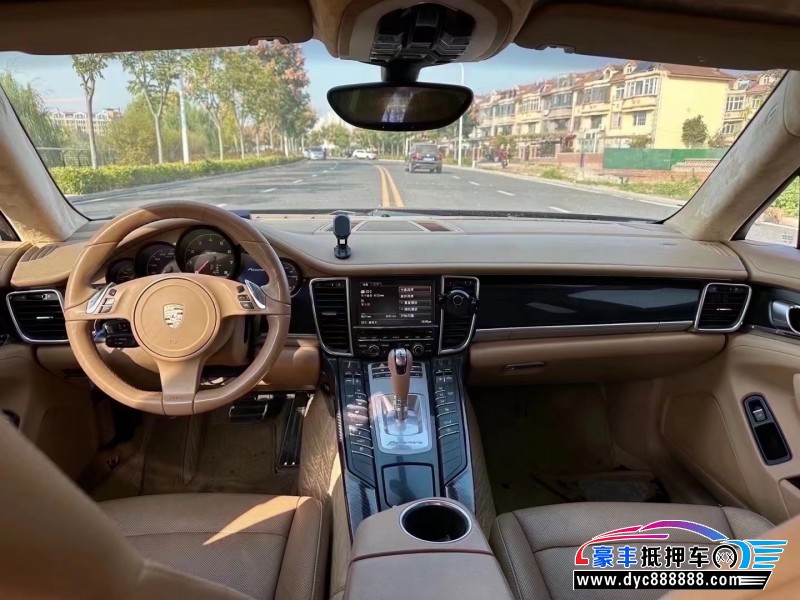 11年保时捷帕纳梅拉轿车抵押车出售