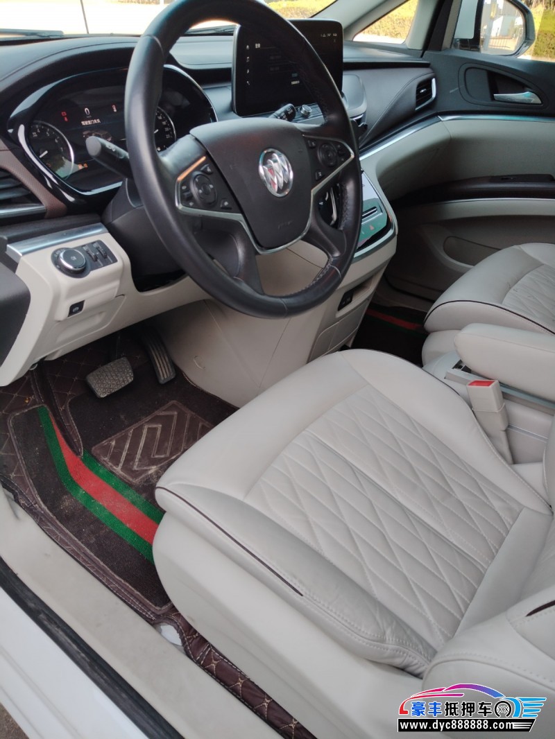 22年别克GL8轿车抵押车出售