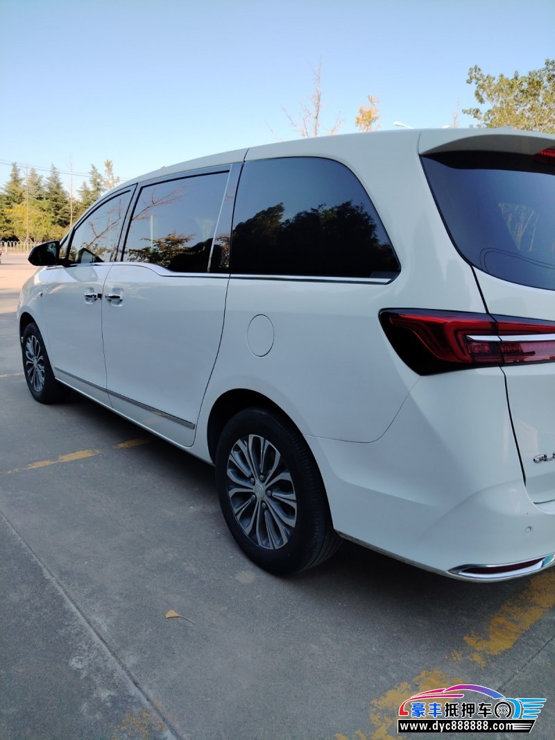 22年别克GL8轿车抵押车出售