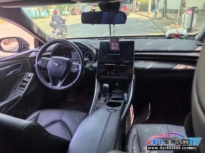 22年丰田亚洲龙轿车抵押车出售