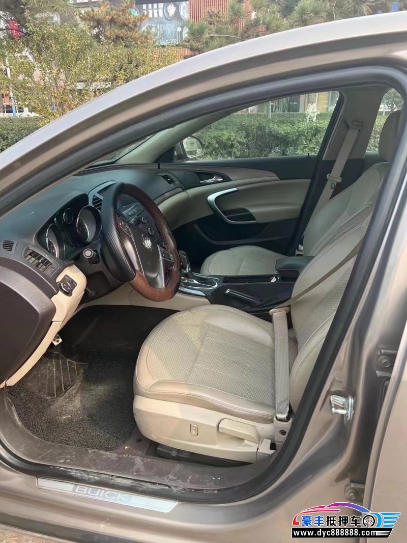 12年别克君威轿车抵押车出售