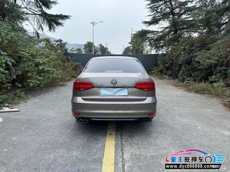 18年大众速腾轿车抵押车出售