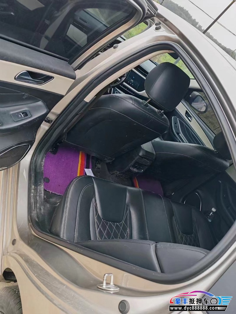 19年奇瑞艾瑞泽轿车抵押车出售