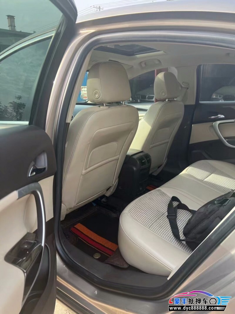 15年别克君威轿车抵押车出售