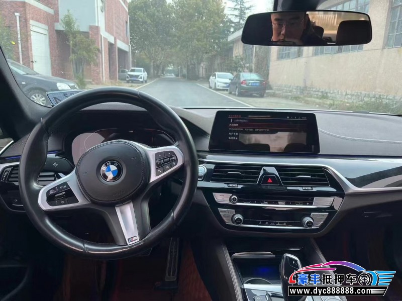 20年宝马5系轿车抵押车出售