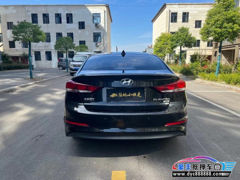 16年现代领动轿车抵押车出售