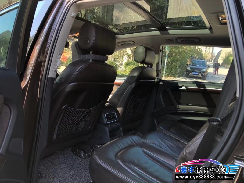 12年奥迪Q7SUV抵押车出售