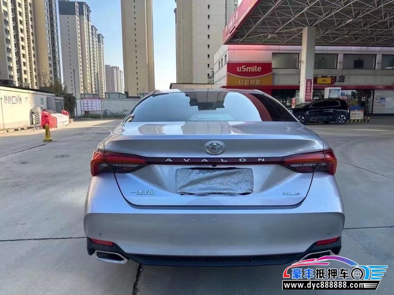 22年丰田亚洲龙轿车抵押车出售