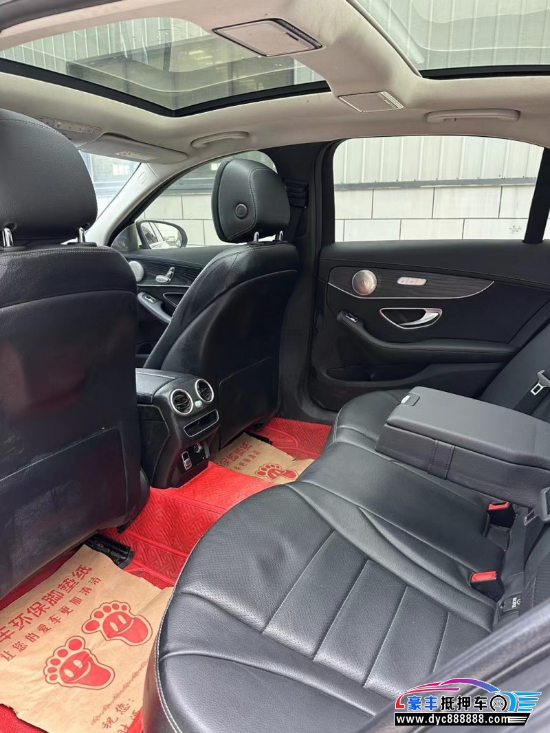 21年奔驰C轿车抵押车出售