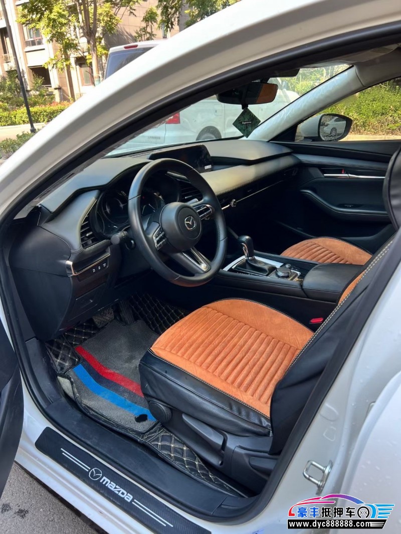 22年马自达昂克赛拉轿车抵押车出售