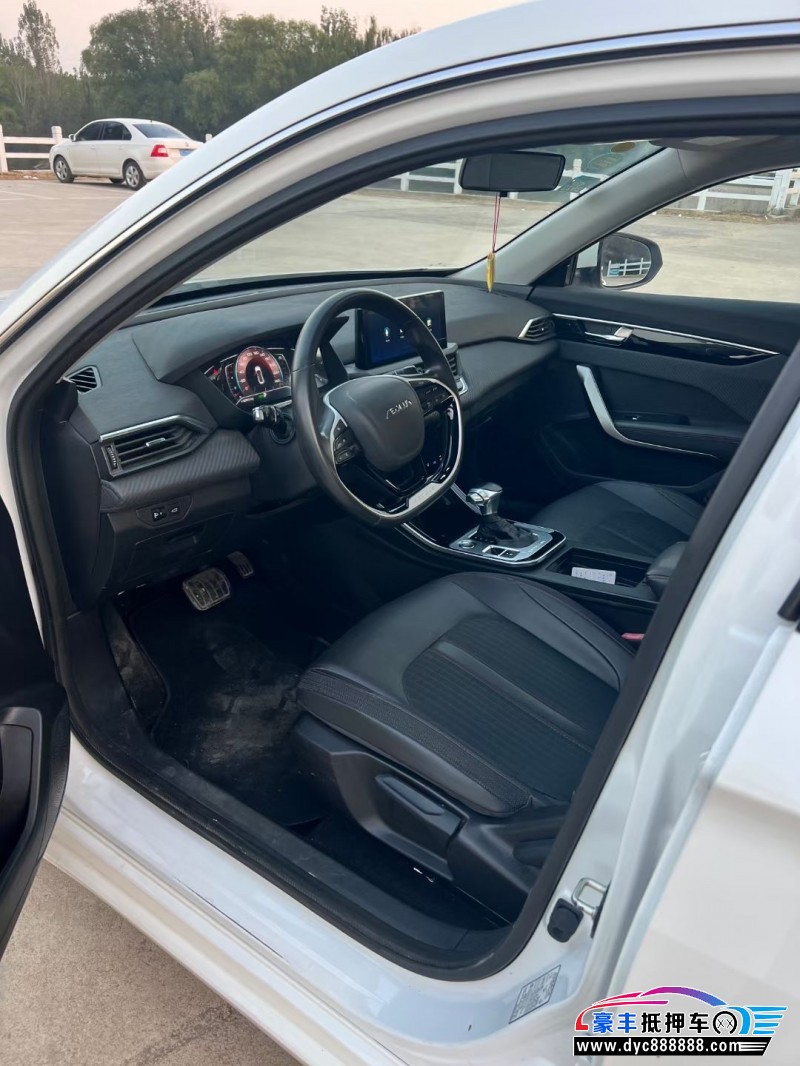 20年东风风神奕炫轿车抵押车出售