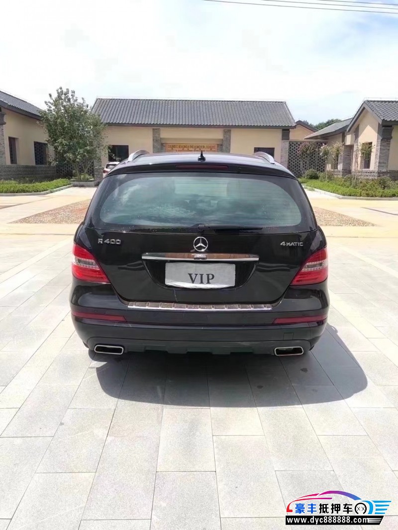 14年奔驰R轿车抵押车出售