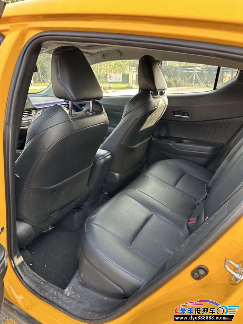 22年丰田奕泽轿车抵押车出售