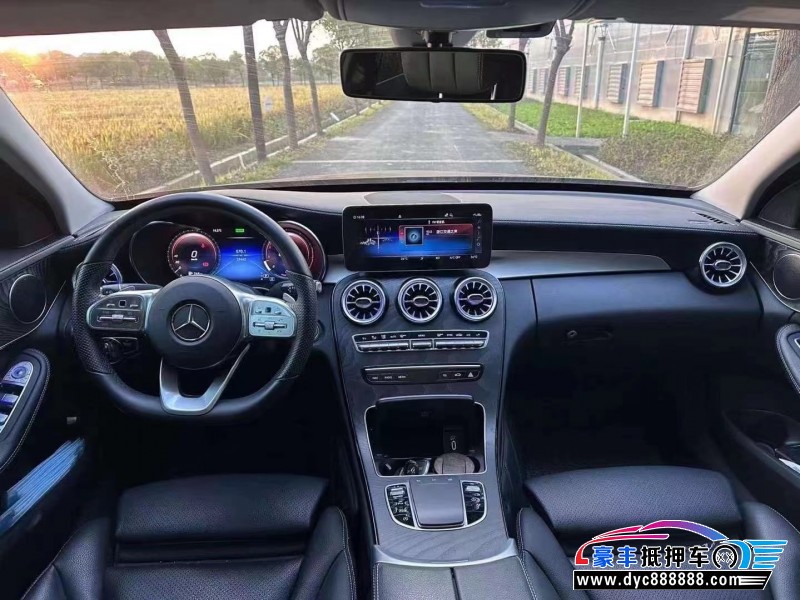 21年奔驰C轿车抵押车出售