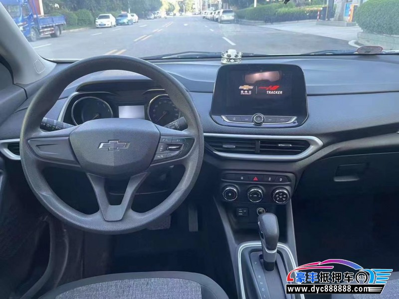 20年雪佛兰创酷轿车抵押车出售