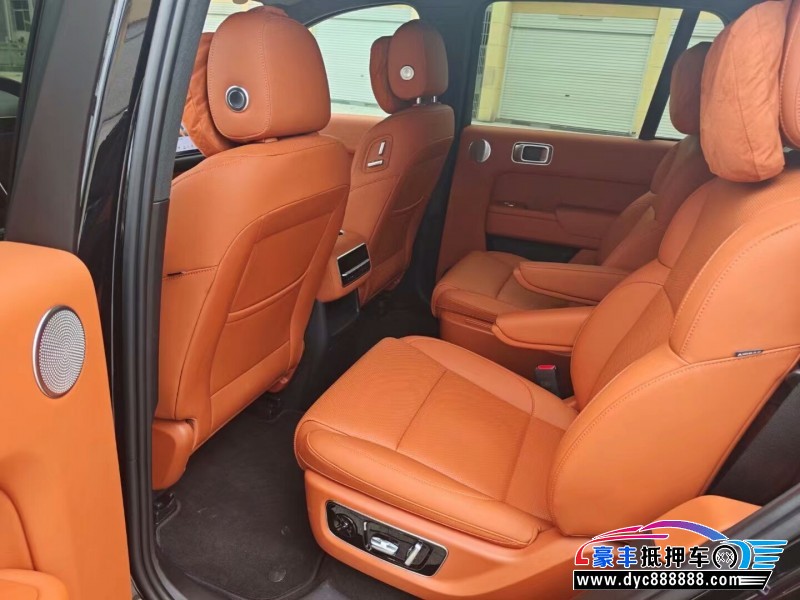 23年理想L8轿车抵押车出售