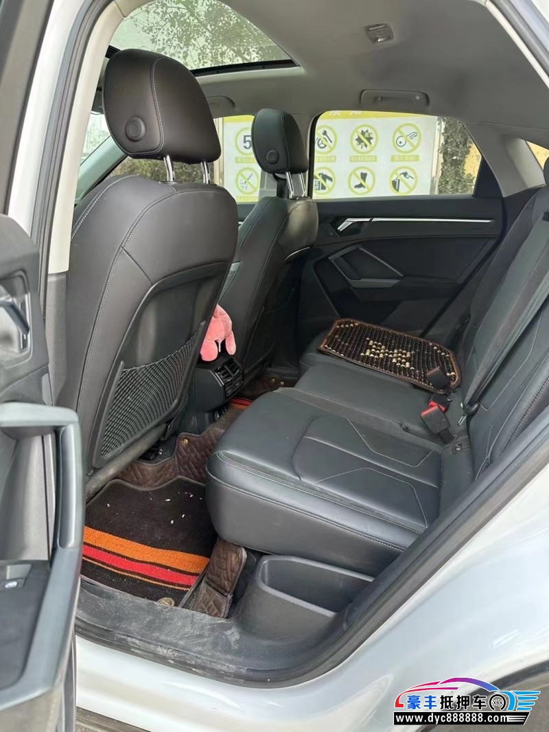 21年奥迪Q3轿车抵押车出售