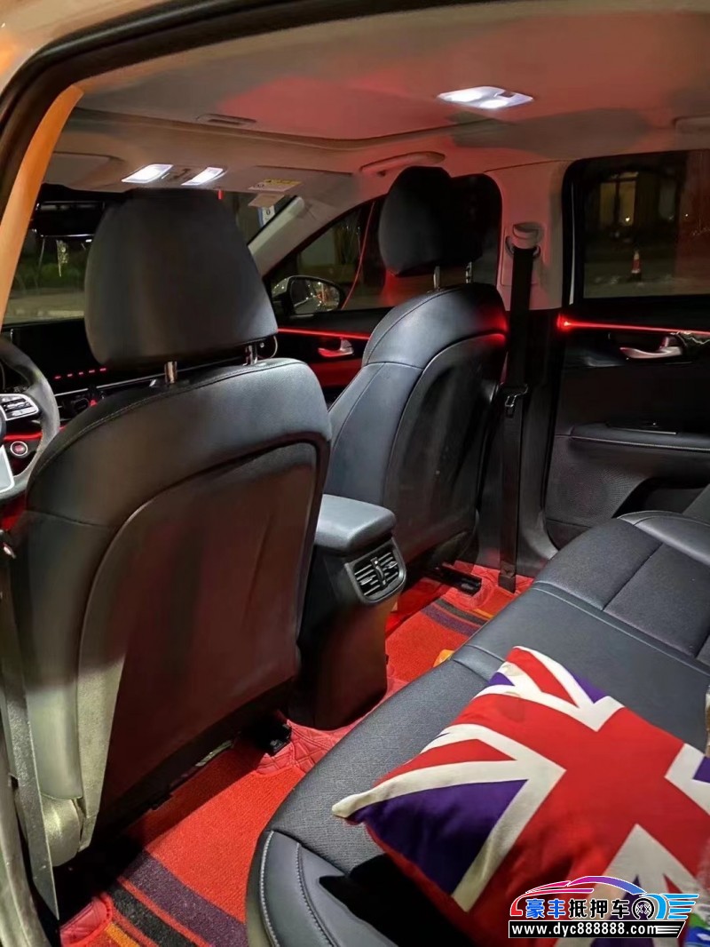 20年起亚K3轿车抵押车出售