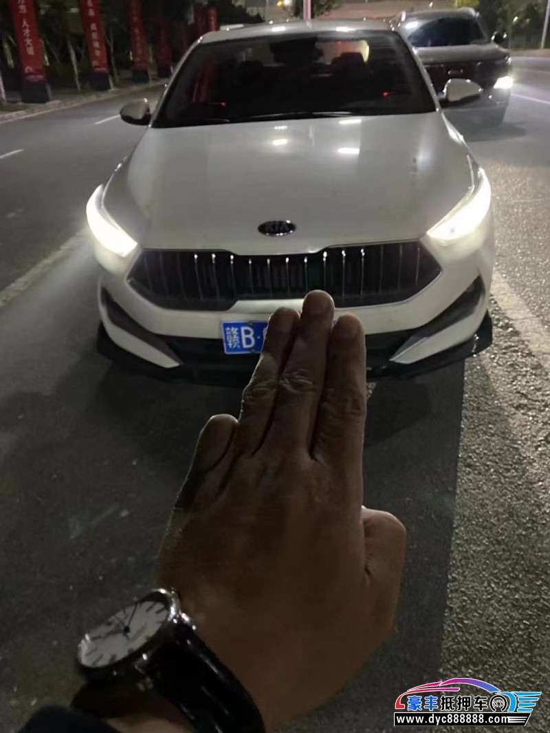 20年起亚K3轿车抵押车出售