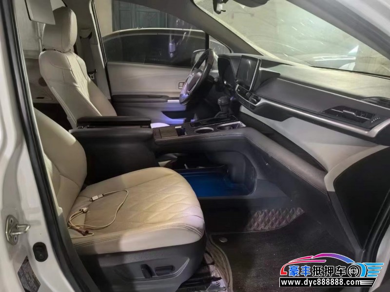 22年丰田塞纳MPV抵押车出售