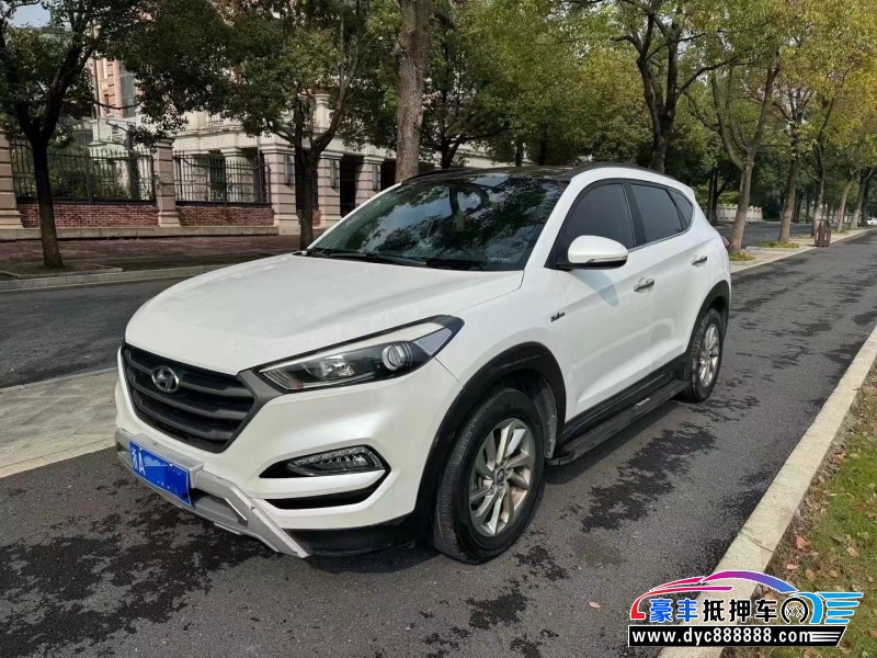 16年现代途胜轿车抵押车出售