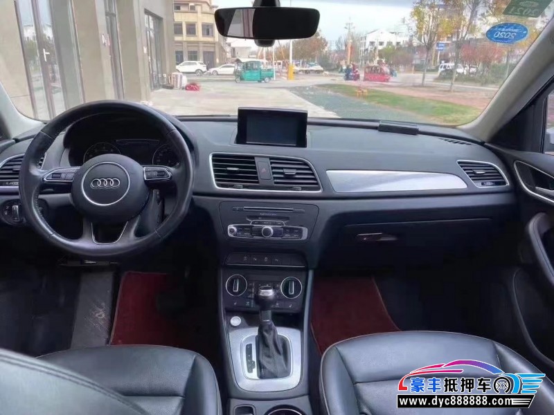 17年奥迪Q3轿车抵押车出售