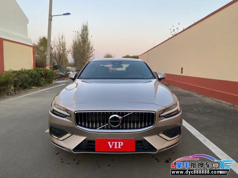23年沃尔沃S60轿车抵押车出售