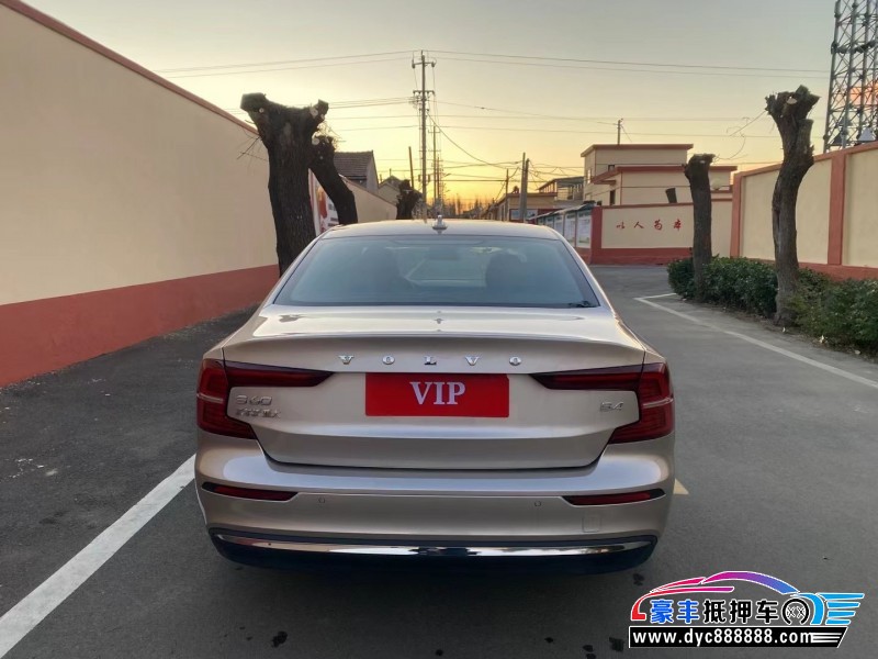 23年沃尔沃S60轿车抵押车出售