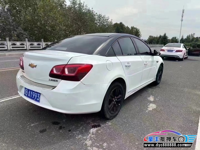 15年雪佛兰科鲁兹轿车抵押车出售